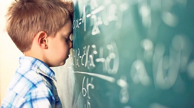 اولین نشانه‌ های اختلالات یادگیری در کودکان