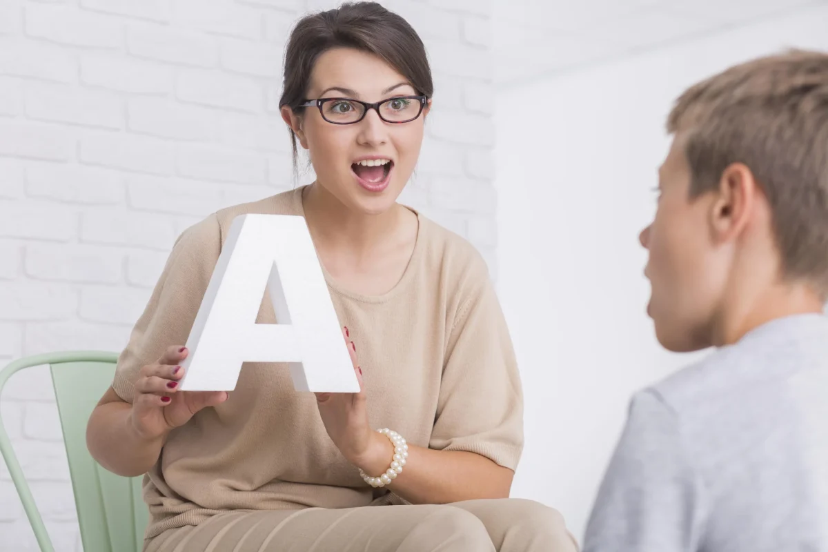 چگونه از بازگشت لکنت بعد از درمان پیشگیری کنیم؟