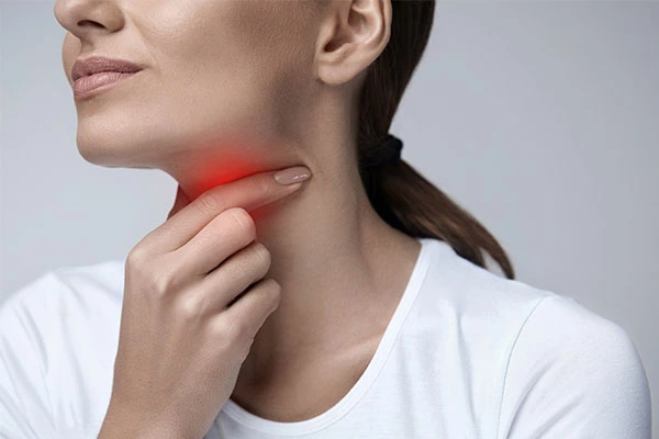 مهم ترین نشانه های مشکلات حنجره و صدا